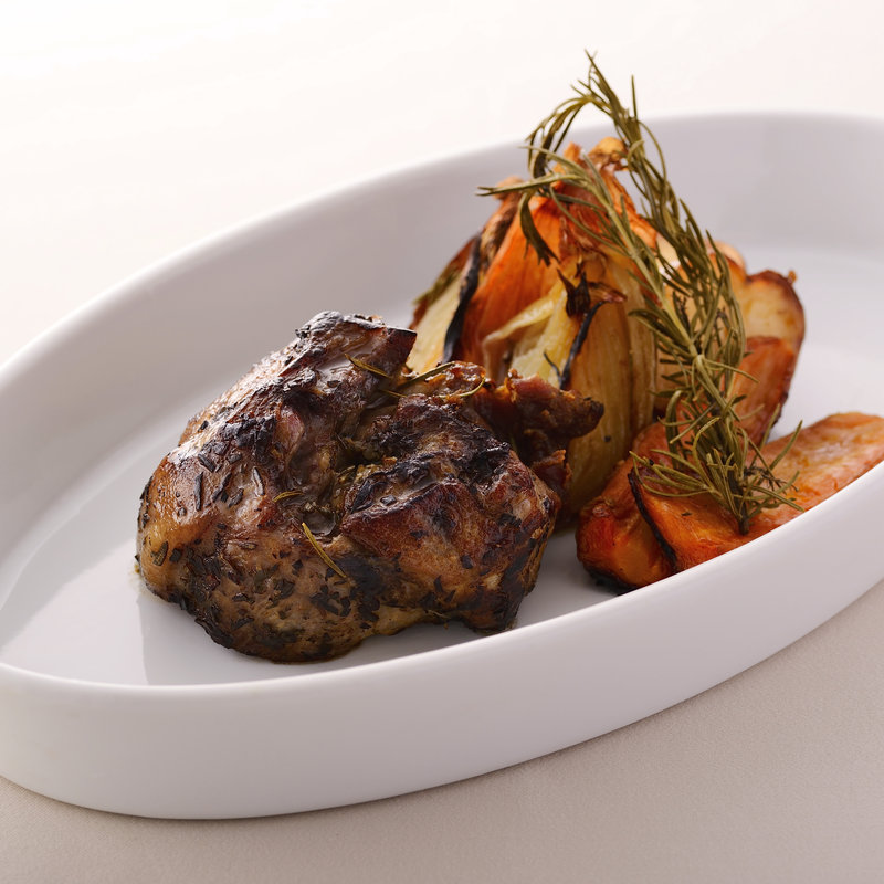 宮崎県産黒毛和牛ホホ肉の炭火焼き(リストランテ イル バンビナッチョ)