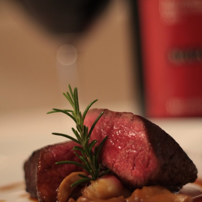 本日の肉料理(リストランテ イル バンビナッチョ)