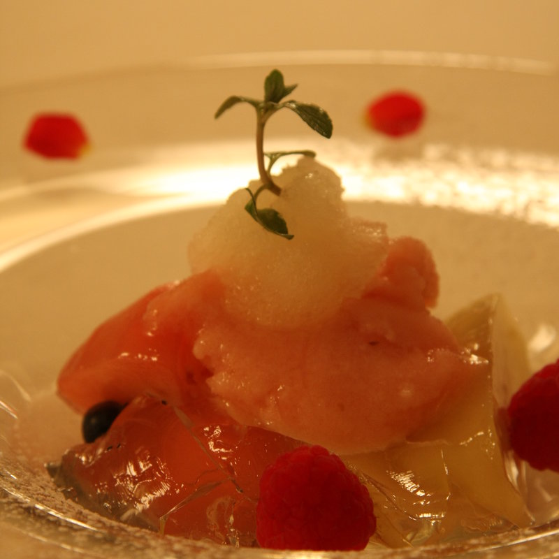 モモのコンポート(リストランテ イル バンビナッチョ)