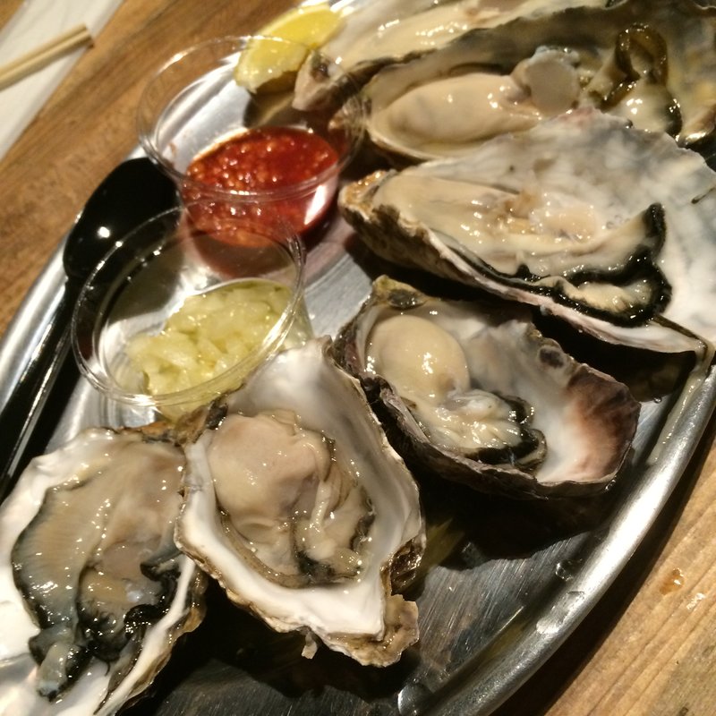 旬な産地直送国産牡蠣(リズ ラリー （Lis Larry）)