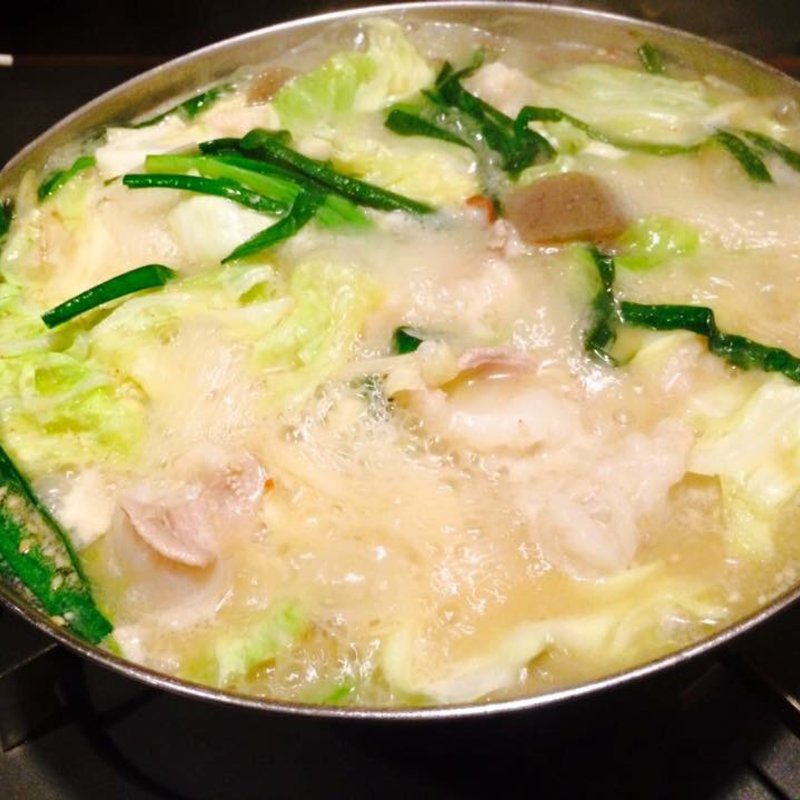 もつ鍋(白味噌/醤油/甘辛)(北海道知床漁場 天神橋店)