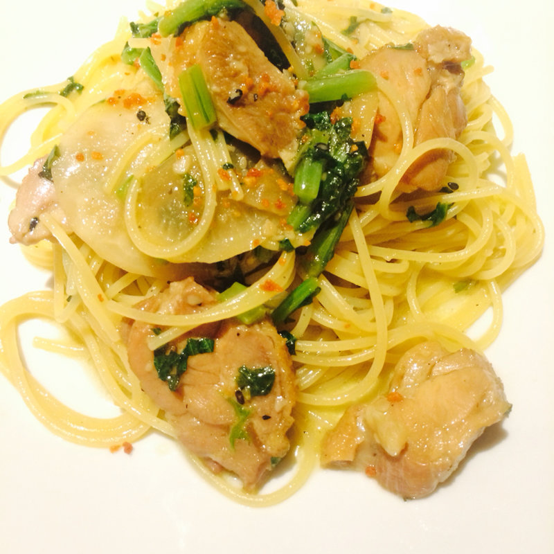 鶏肉と蕪のペペロンチーノ(ボングウ・ノウ （bongout noh）)