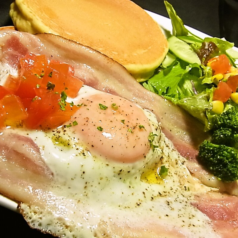 ベーコンエッグパンケーキ(JAM 渋谷宇田川町店)