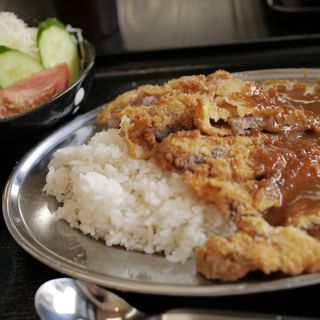 ジャンボロースカツカレー(どんちゃん食堂 )