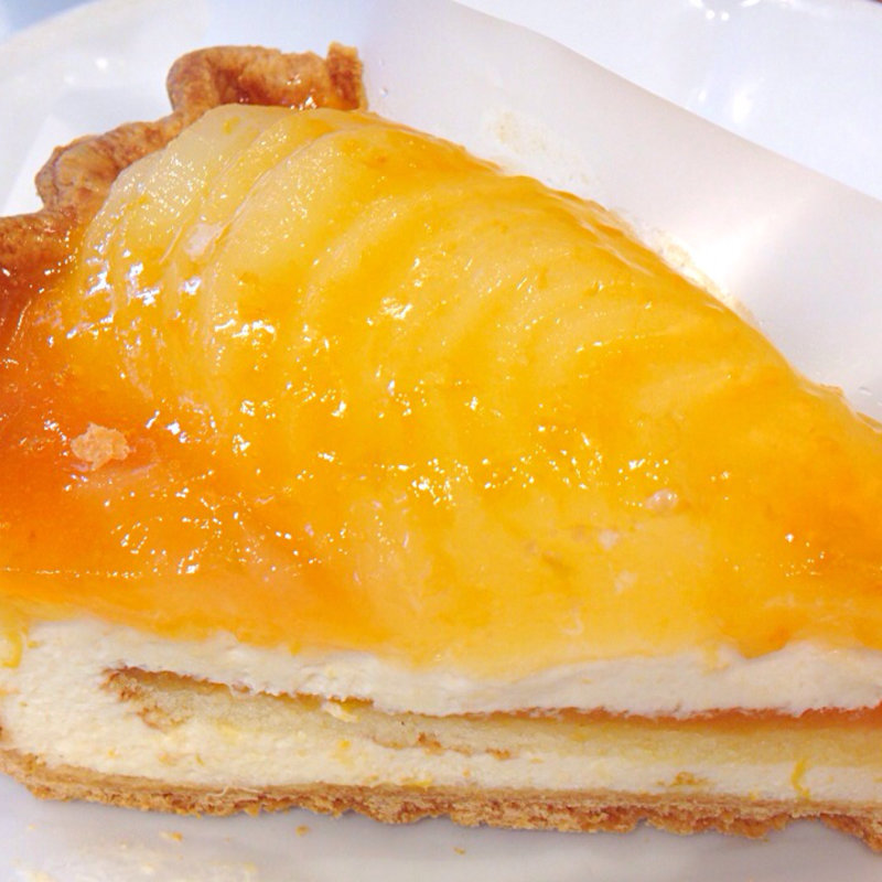 アプリコットと洋梨のチーズタルト(キルフェボン グランフロント大阪店)