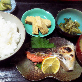 焼き魚定食(小料理 野本)