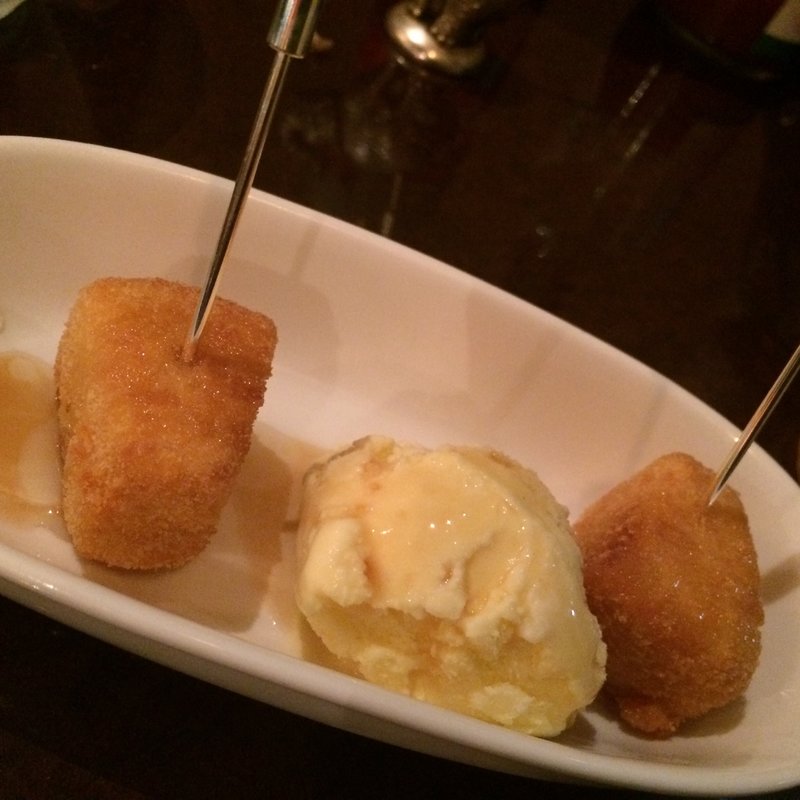 新食感！揚げバームのバニラアイス添え(ビアカド )