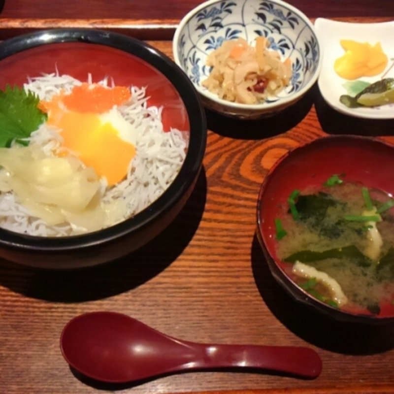 釜あげしらす丼(鎌倉かなえ)