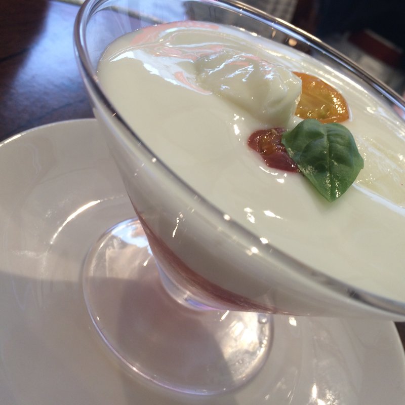 カプレーゼ(俺のフレンチ・イタリアン 松竹芸能 角座広場)