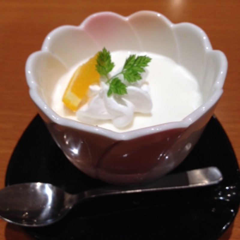 杏仁豆腐(あぢま)