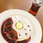 Blue berryブルーベリー（ハーフ）(Cinnamon's Restaurant)