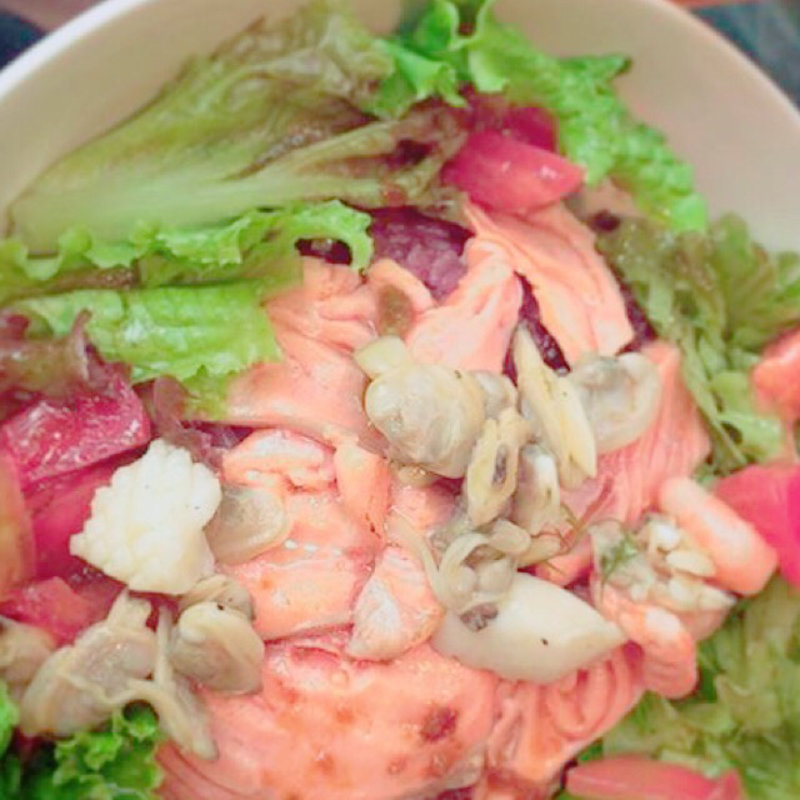 サーモンと魚介のライスボウル～柚子醤油～(SUZU CAFE 神南)