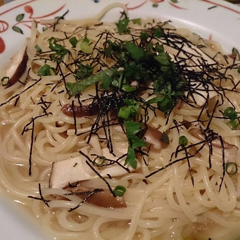 きのこのバター醤油パスタ　大葉風味(鎌倉パスタ モザイクモール港北店 )