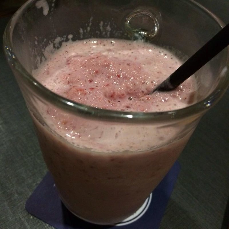 いちごみるくスムージー(倉式珈琲店 大阪鶴見店)
