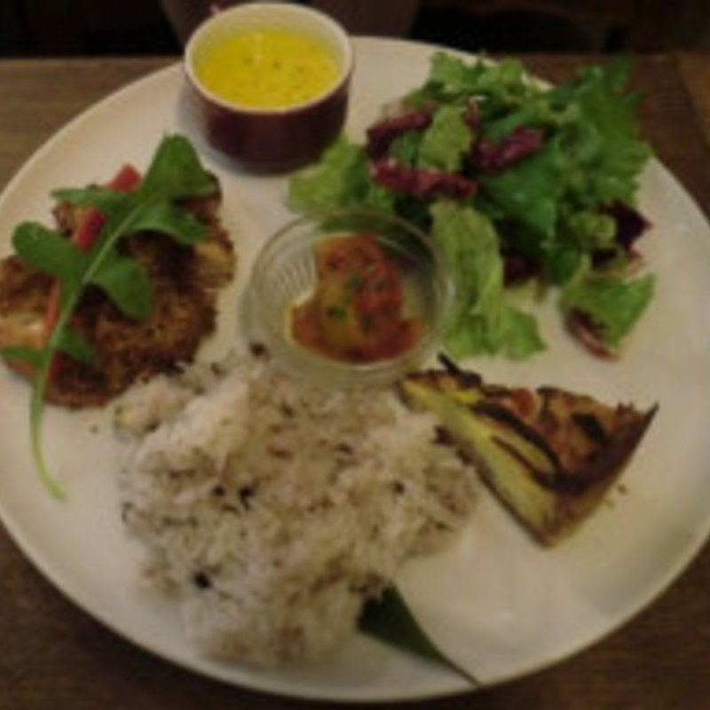 プレートランチ(ノイカフェ苦楽園店)