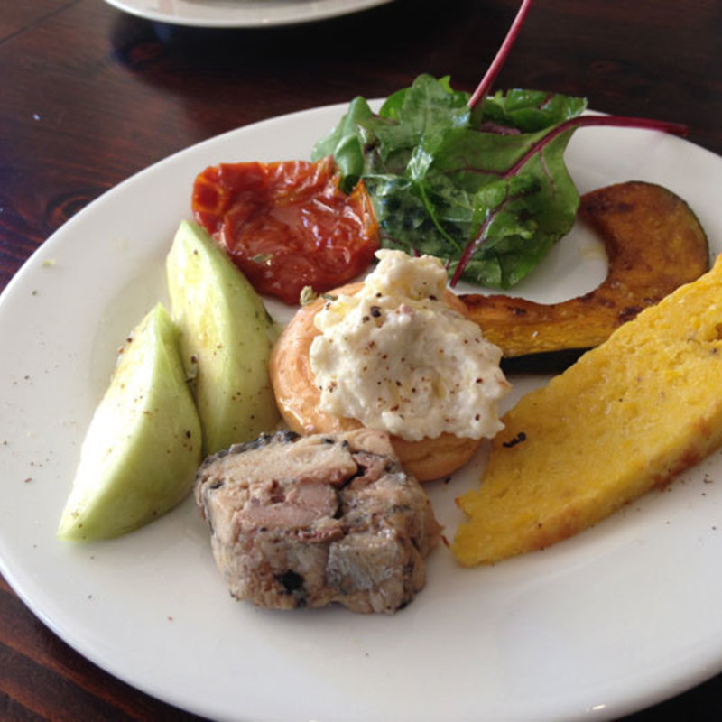 ランチ前菜(トラットリア ダ カンダ)