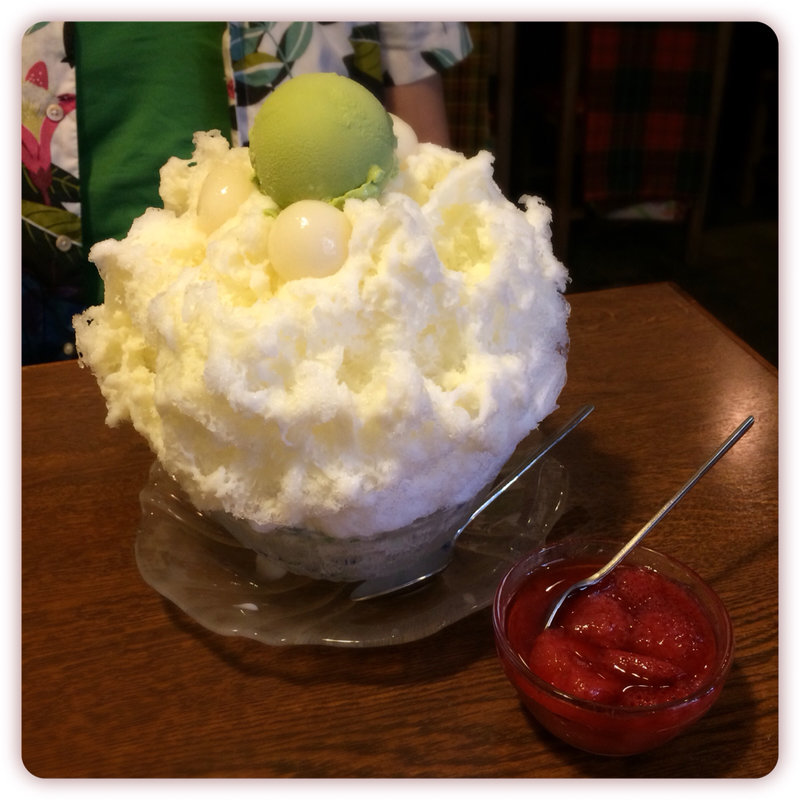 みるくいちご氷(あかちゃ家)