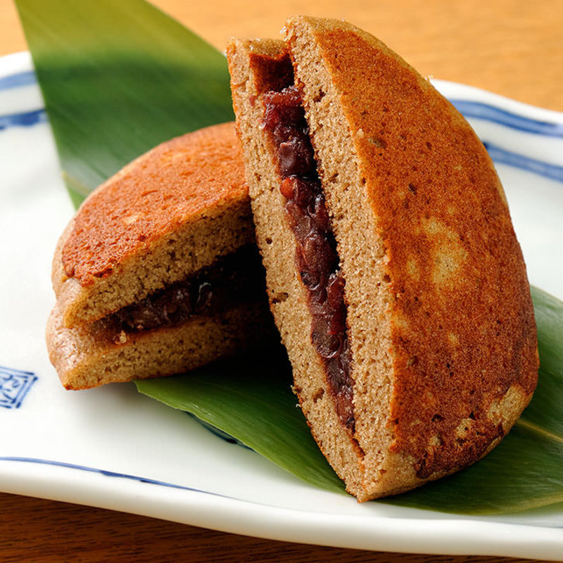 そば粉どら焼き(游禅庵 （【旧店名】游の字 ドゥジェーム）)