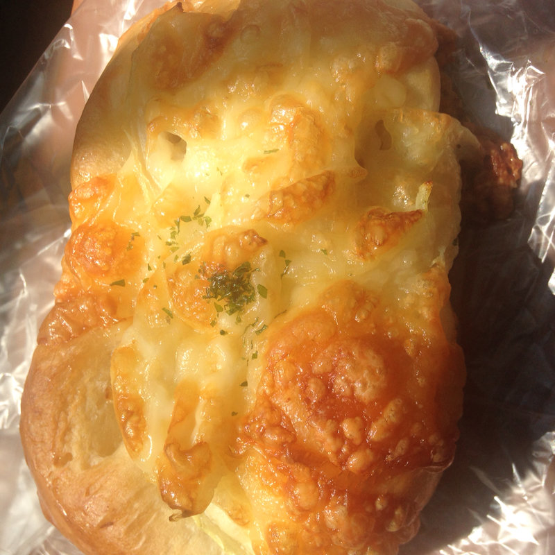 オニオンブレッド(目黒川ロータス)