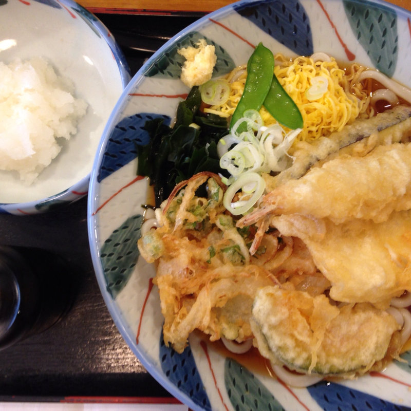 冷やし天ぷらうどん(どん吉 藤沢北口店 )