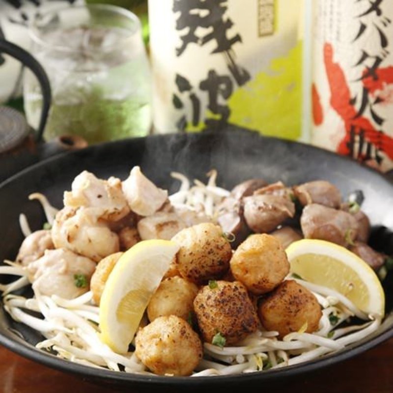 ぼんじりの鉄板焼き(九州紀行・美色個室 一本気 海浜幕張店 （イッポンギ）)