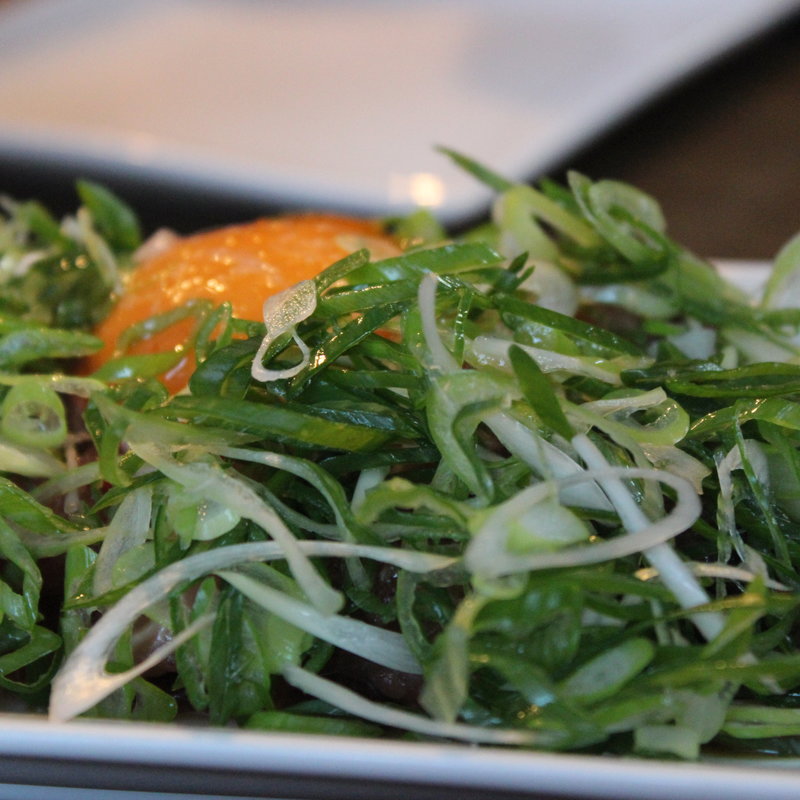 まぐろのネギまみれ(月島まぐろセンターとろやん （ツキシママグロセンタートロヤン）)