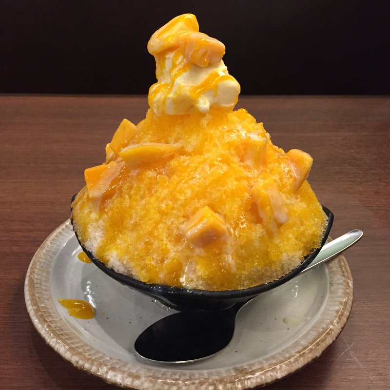 鹿児島裏名物 黄熊アイス(マンゴーのかき氷)(山内農場 西新テングッドシティ店)