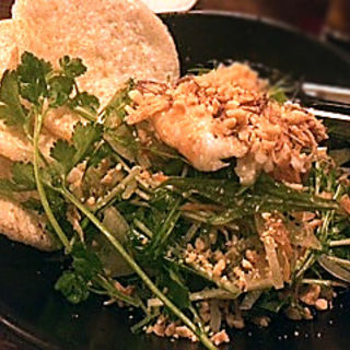 青いパパイヤのサラダ(ベトナムの食卓 HOAHOA)