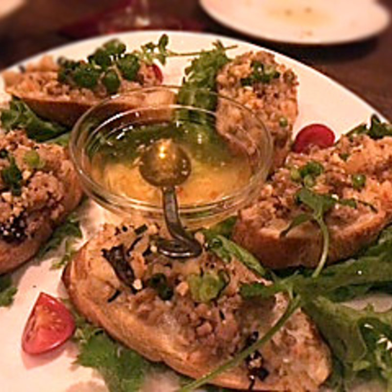 アジア風ガーリックトースト(ベトナムの食卓 HOAHOA)