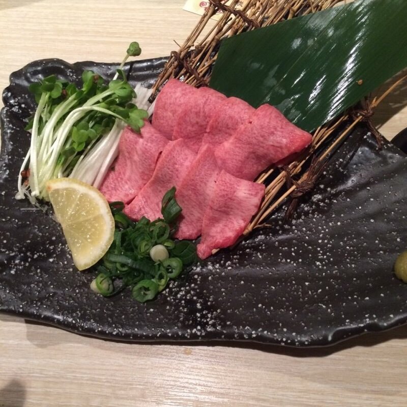 特選塩タン(炭火焼肉 河内屋 京橋店)