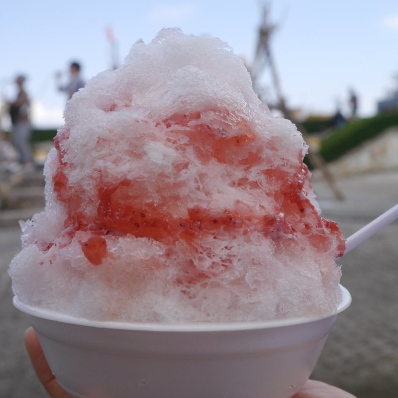 生いちごミルクかき氷(ふわり山ふわり)