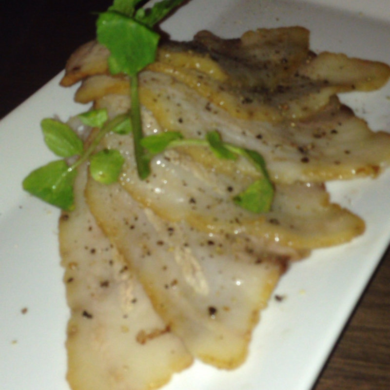  富士黒豚の自家製ベーコン(燻製kitchen 五反田店)