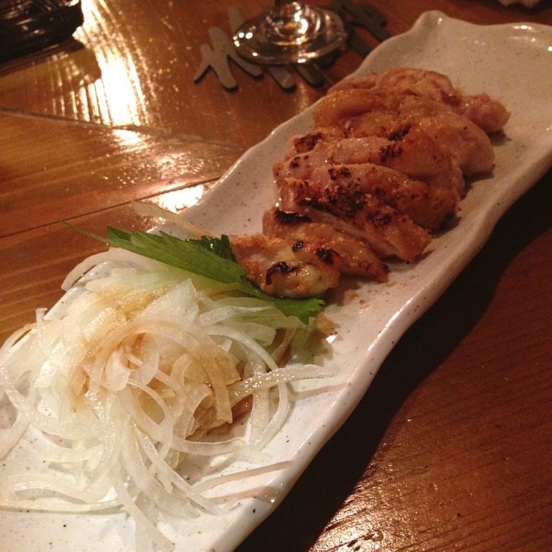 朝挽き鳥のタタキ(Yakitori shop KAFU （カフゥ）)