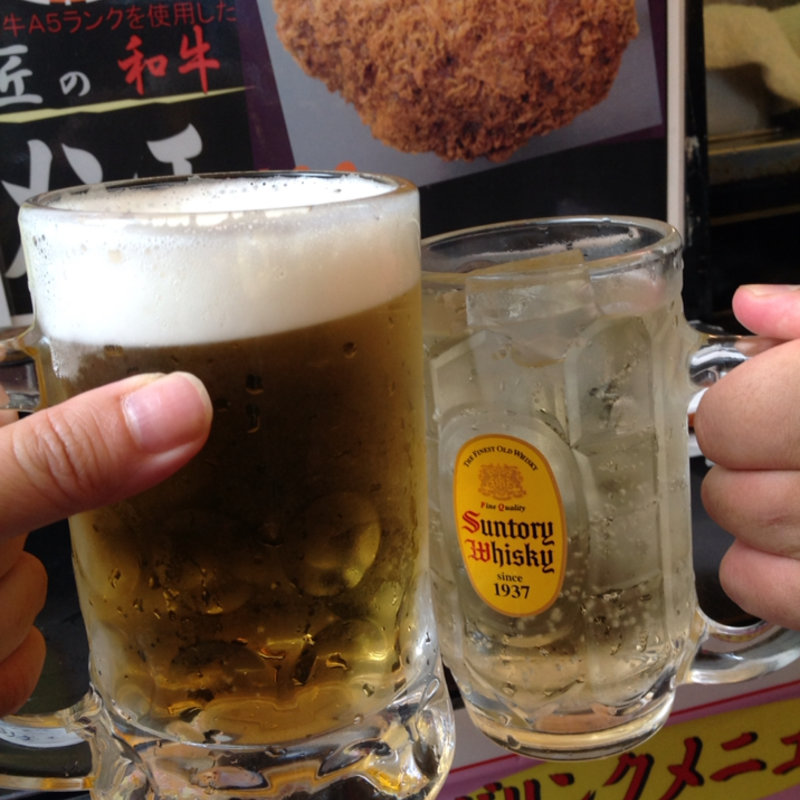 月曜日はドリンクが半額(肉の大山 上野店)