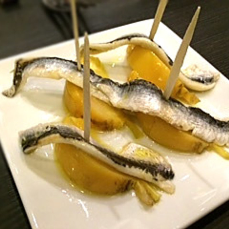 カブのカレー風味アジのエスカベッシュ(ビストロ＆バル ジィーロ)