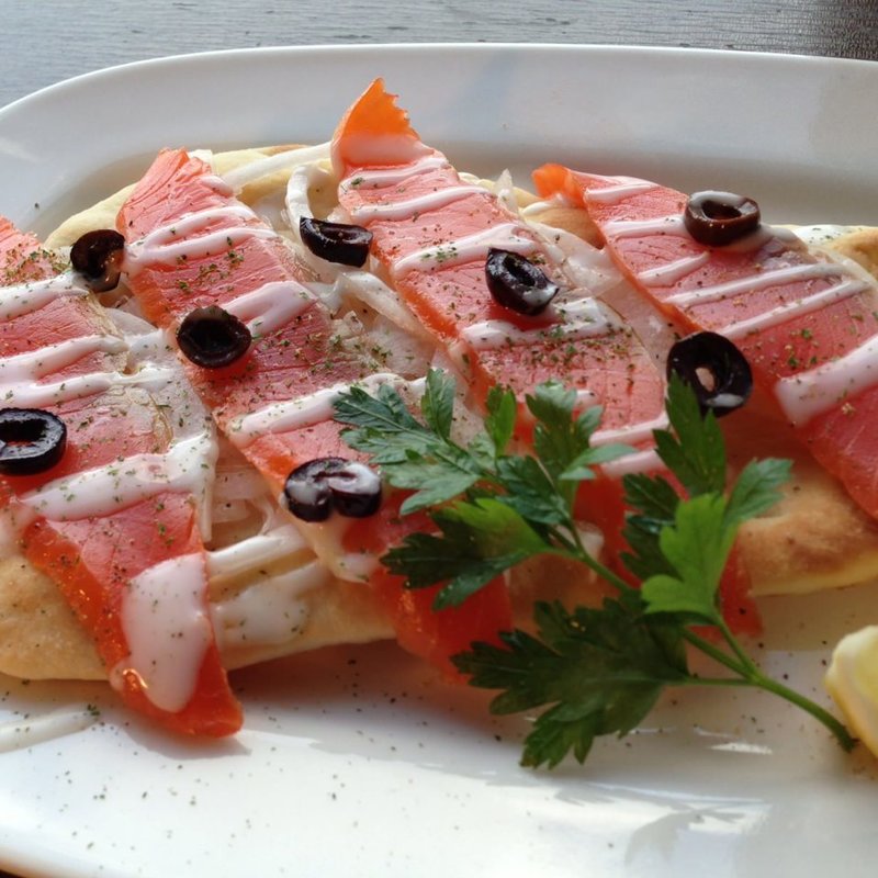 スモークサーモンのピザ(オールウェイズ （Irish Pub Always）)