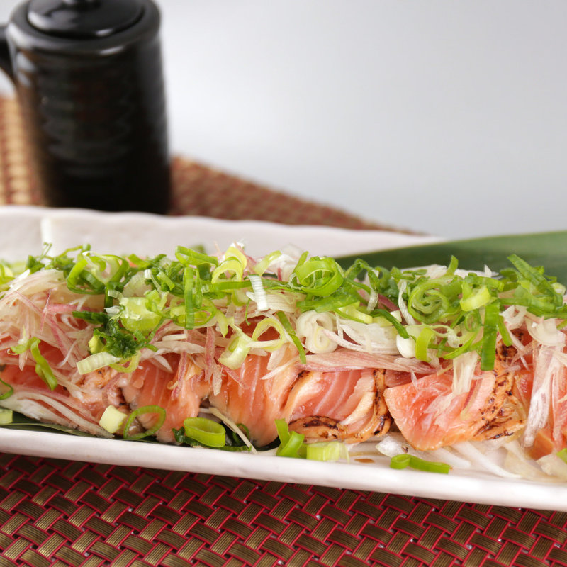 炙りサーモンのたたき(あく庵 )