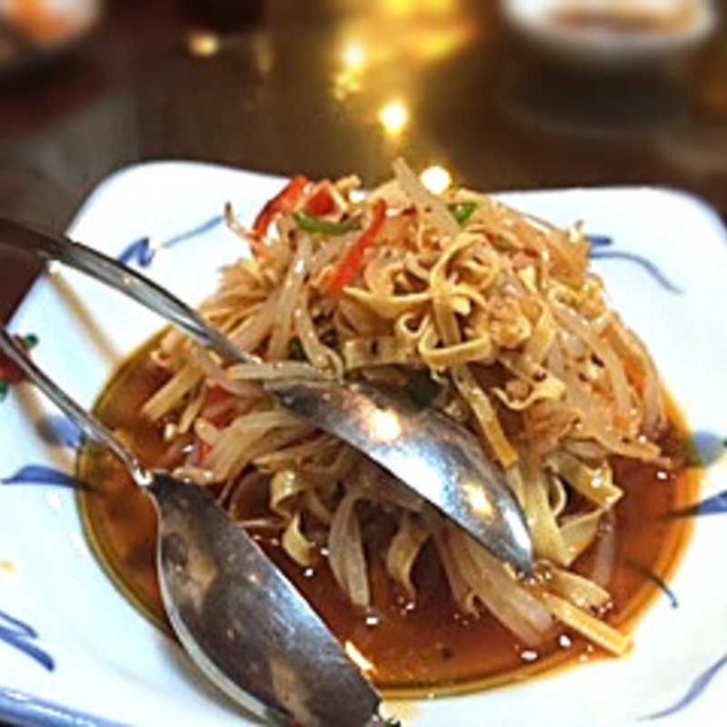 干し豆腐のマーラー炒め(敦煌　伊勢佐木町)
