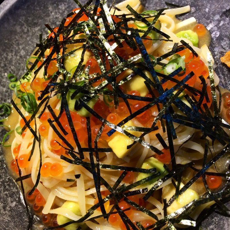 ウニとアボガドの冷製パスタ～いくら添え～(石焼生パスタ 蔵之助 )