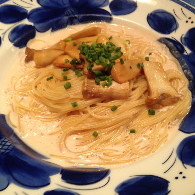 エリンギ茸と明太子のクリームスパゲッティ(タパス＆タパス 大船店)