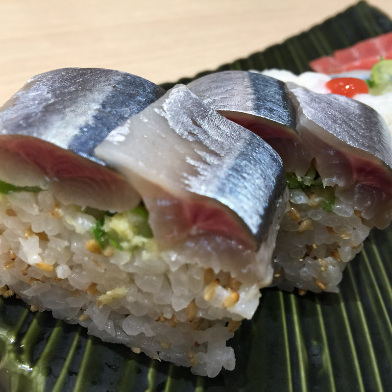 さんま棒寿司2貫(立ち寿し しおや)