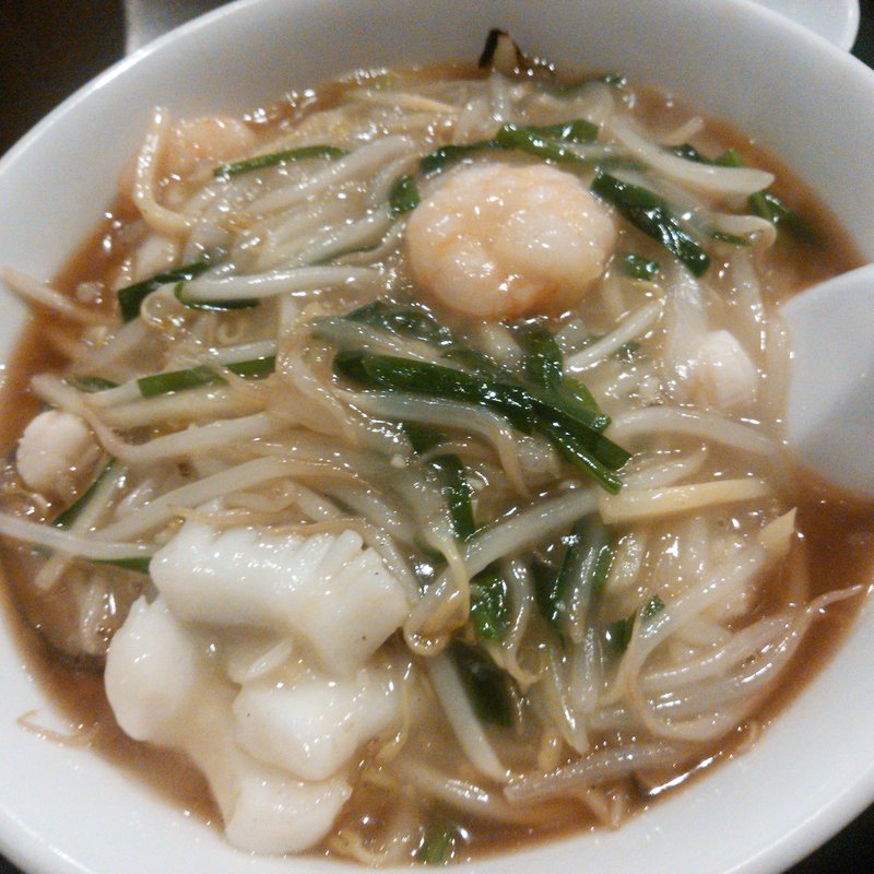 魚介もやし麺(中国小皿酒家 楽山 （チュウゴクコザラシュカラクザン）)