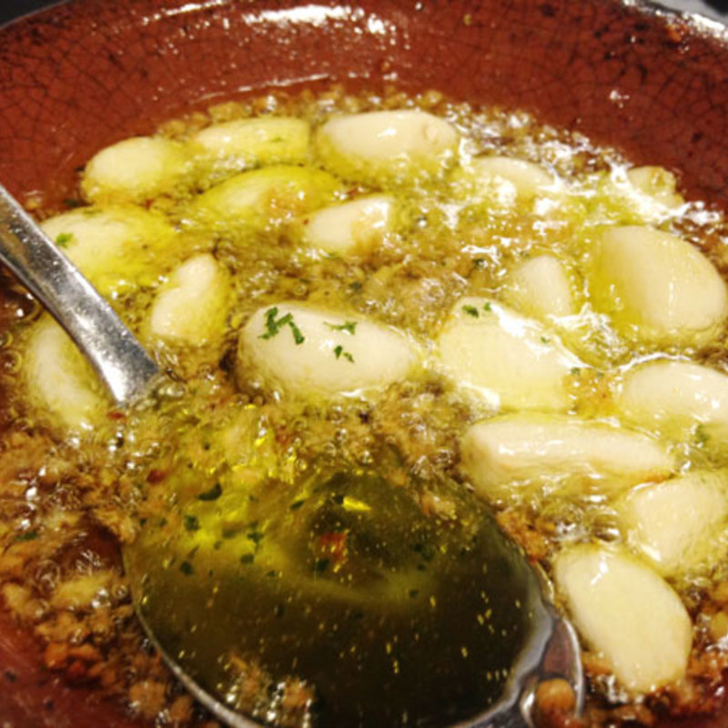 にんにくぐつぐつオイル煮(まるじ　芦花公園)