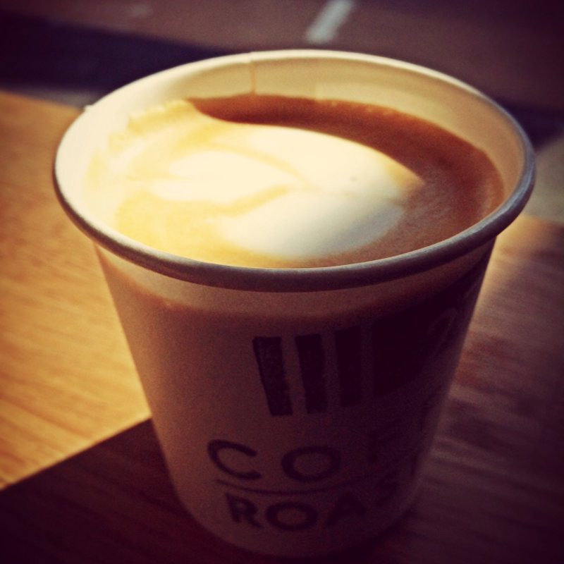 ラテ(27 COFFEE ROASTERS TSUJIDO 本店)