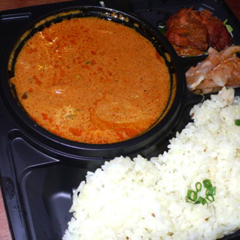 チキンカレー(クシュ クシュ KUSH KUSH)