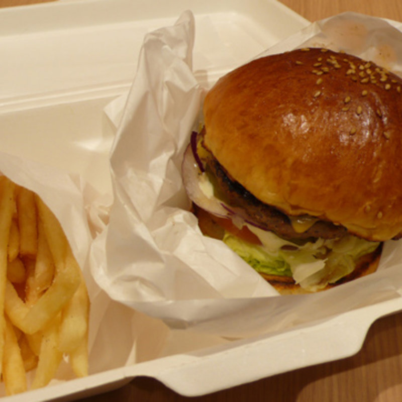 チーズバーガー(小田急山のホテル グリル&バーガー )