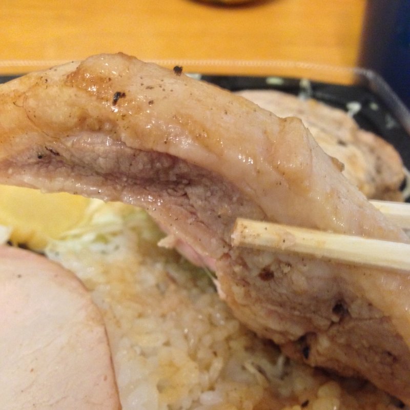 ポークソテー(キッチン 肉の宝屋)