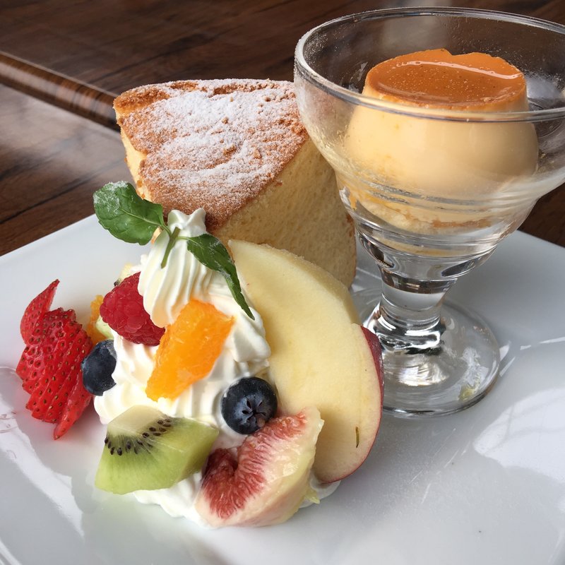 プリンアラモード(スミレオオサカ （sumile OSAKA）)