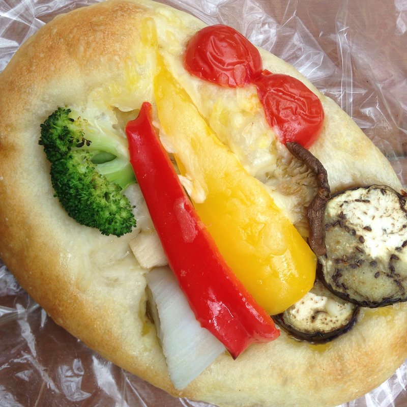 Foccacia Capricciosa(オー バカナル 東山 （AUX BACCHANALES）)