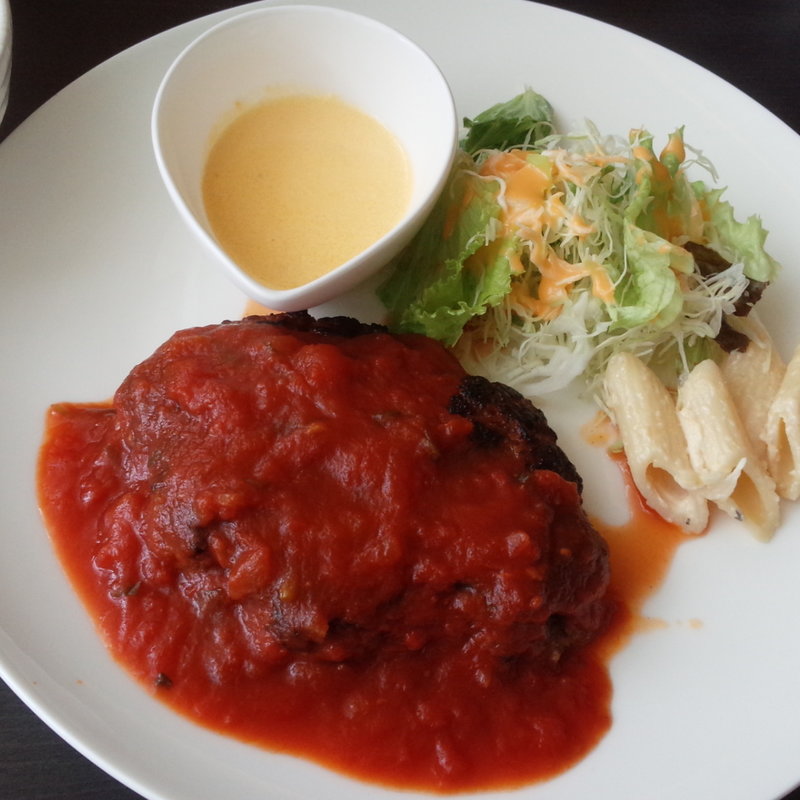 ハンバーグイタリアントマトソース(Loop )